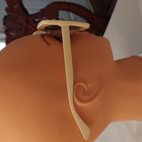 Circus by Sam Edelman Oversized Bling Square Sunglasses - Picture 3 of 5